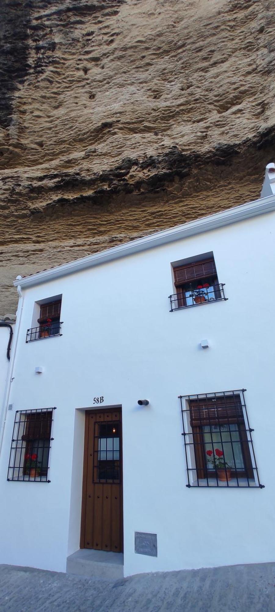 Casa Cueva Las Chicas Del Puente Setenil De Las Bodegas Esterno foto