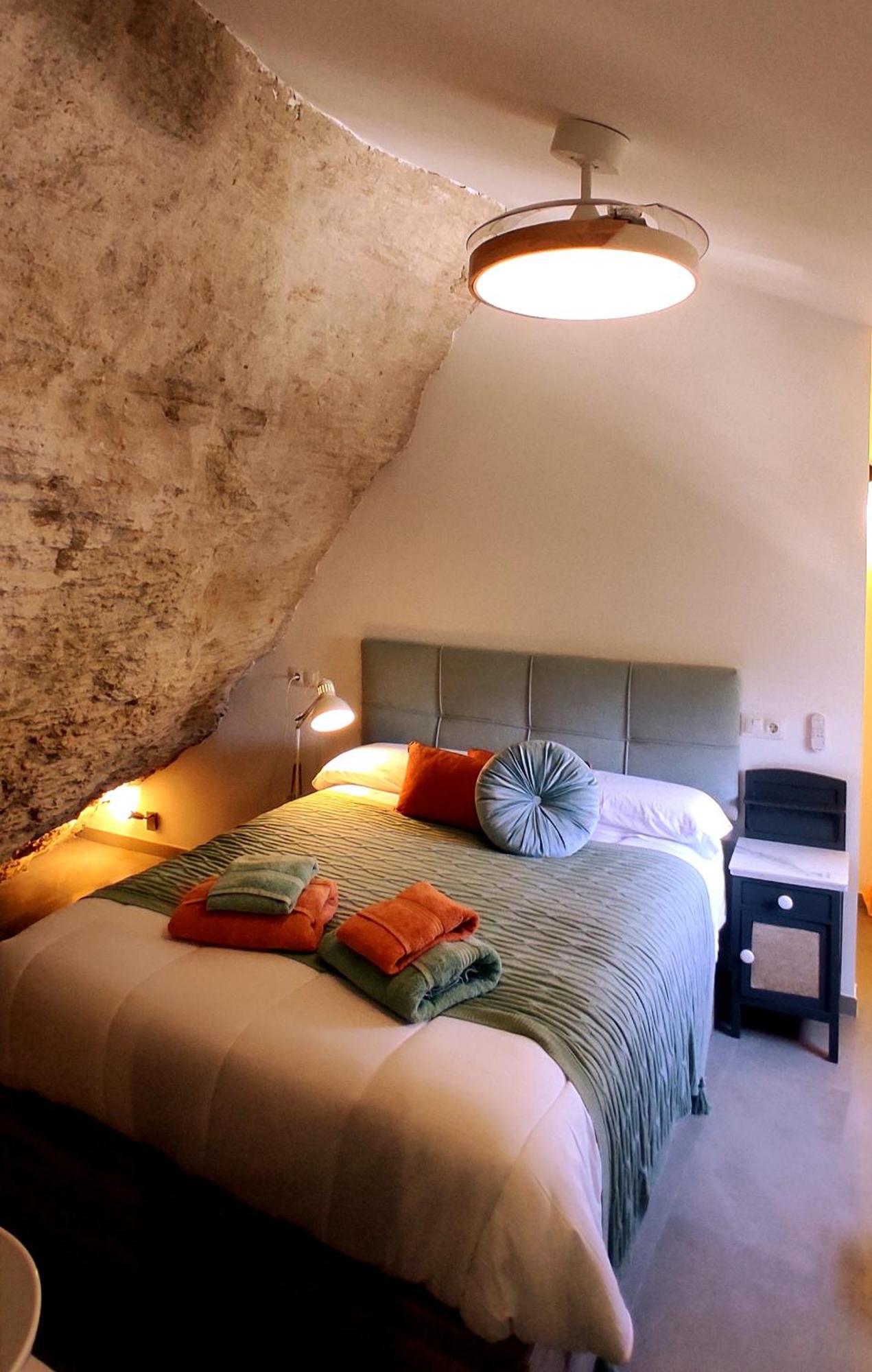 Casa Cueva Las Chicas Del Puente Setenil De Las Bodegas Esterno foto